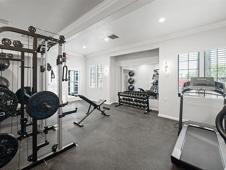 928 Ferry Rd #215 — Photo 18