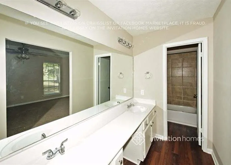 2399 Stonebridge Ln — Photo 9