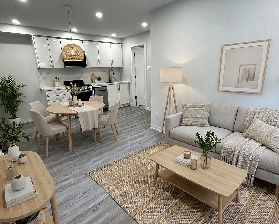 1st image of 15 Walmer Rd #401