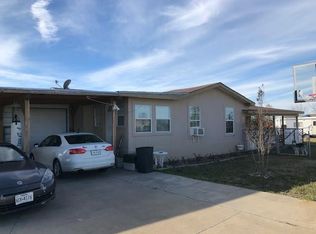 870 Batchler Rd, Red Oak, TX 75154