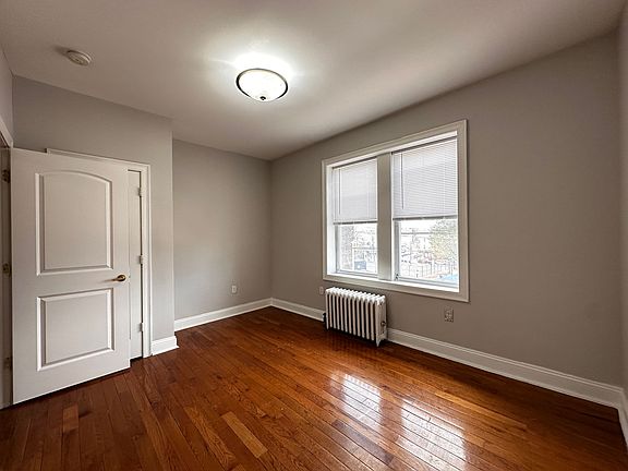 5th image of 130-134 Corbin Ave #305