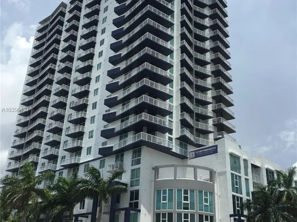 275 NE 18th St APT 303, Miami, FL 33132