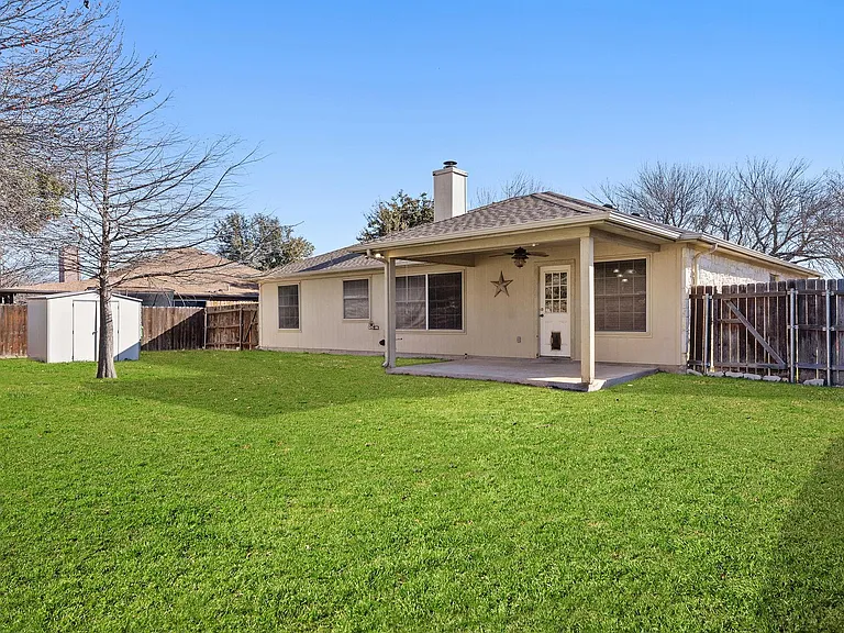 3812 Eagles Nest St — Photo 16