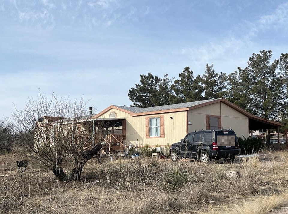 2nd image of 3129 W Cypress Dr