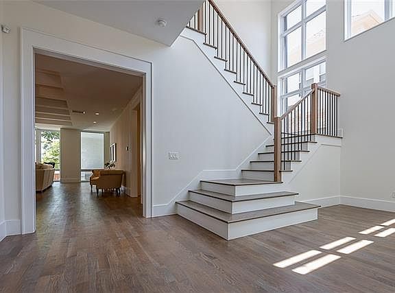 2nd image of 7319 Coronado Ave