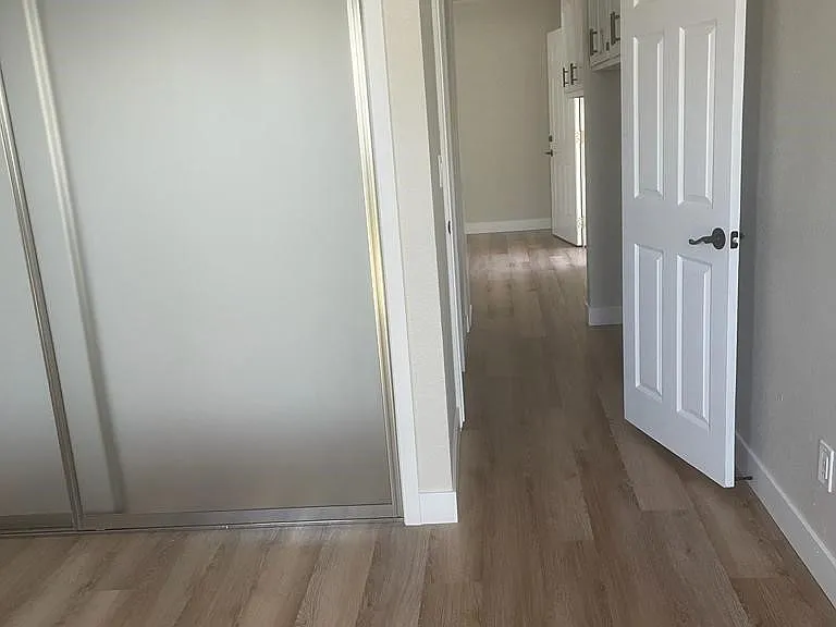 9702 Redfern Ave — Photo 5