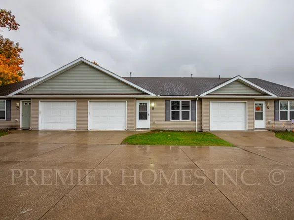 108 Meadow Wood Dr #B, Salem, OH 44460