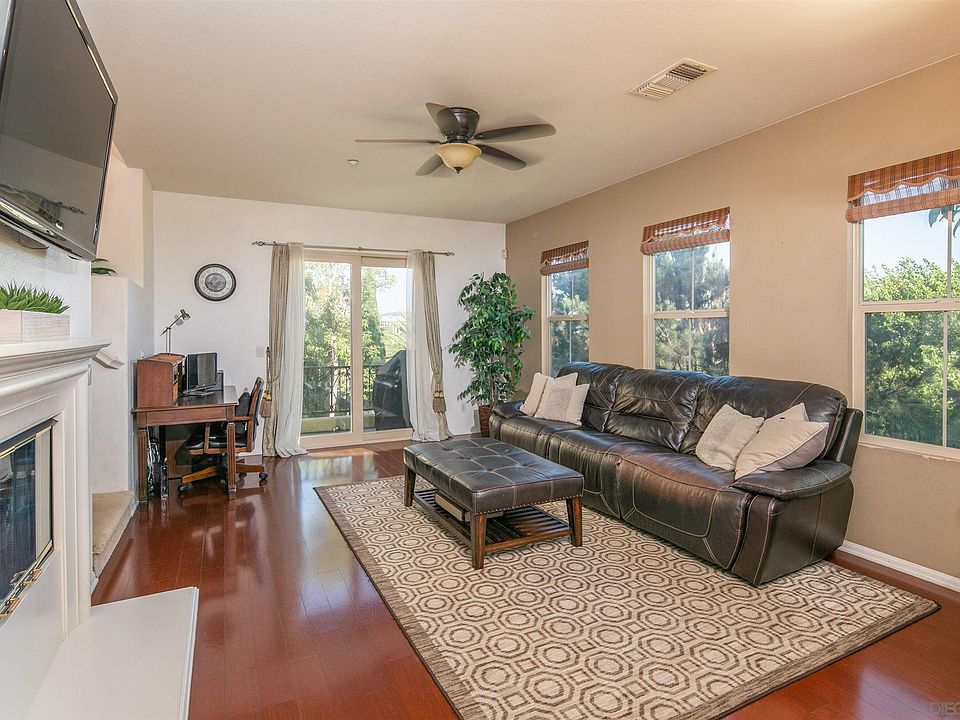 1st image of 2674 Escala Cir