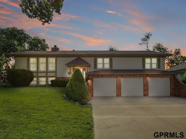 343 S 127th St, Omaha, NE 68154