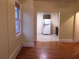 25 Cove St APT 2, Glen Cove, NY 11542