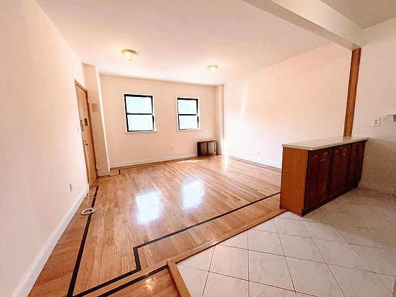 2nd image of 3315 28th Ave APT 1