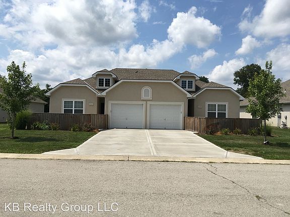 2nd image of 1220 S Kaydeen Ct