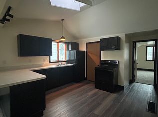 245 W 29th St, Erie, PA 16508
