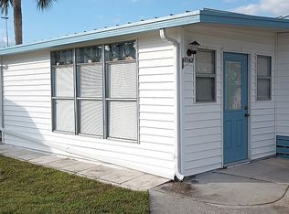 1147 Dolphin Ln, Eustis, FL 32726