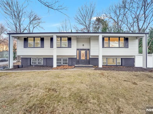 414 N Maple Ave, Ridgewood, NJ 07450