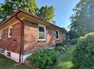 2238 Bradford Dr, Louisville, KY 40218