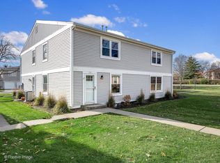243 Sunset Ct, Vernon Hills, IL 60061