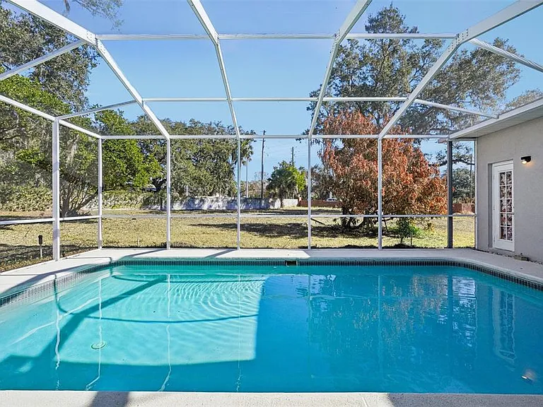 918 Academy Dr — Photo 84
