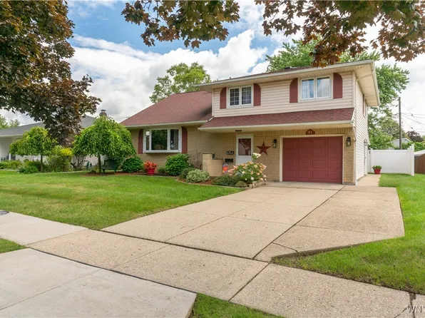 91 Dorset Dr, Depew, NY 14043