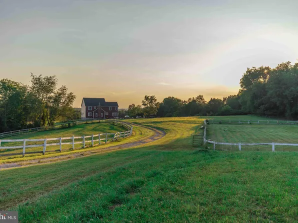 3578 Heavens Gate Dr, Westminster, MD 21158