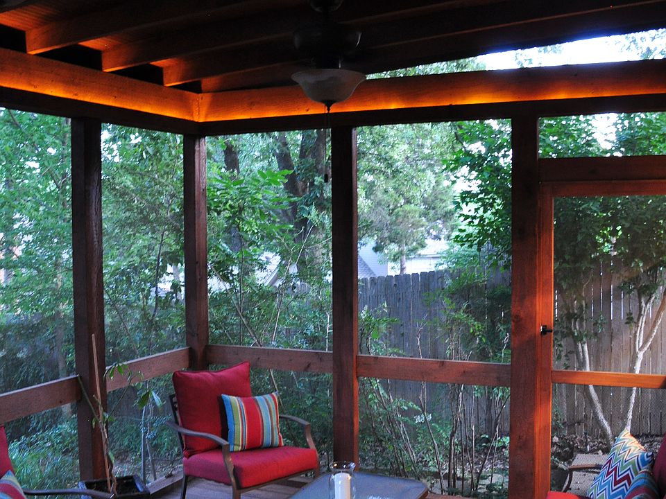 Screened back porch