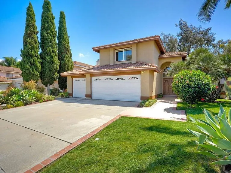 3369 Tournament Dr — Photo 4