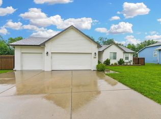 2202 S Cranbrook St, Wichita, KS 67207