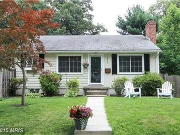 9805 Montauk Ave, Bethesda, MD 20817