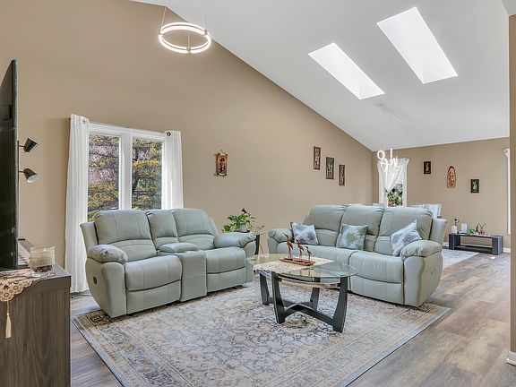 3rd image of 1209 Flamingo Pkwy #1209