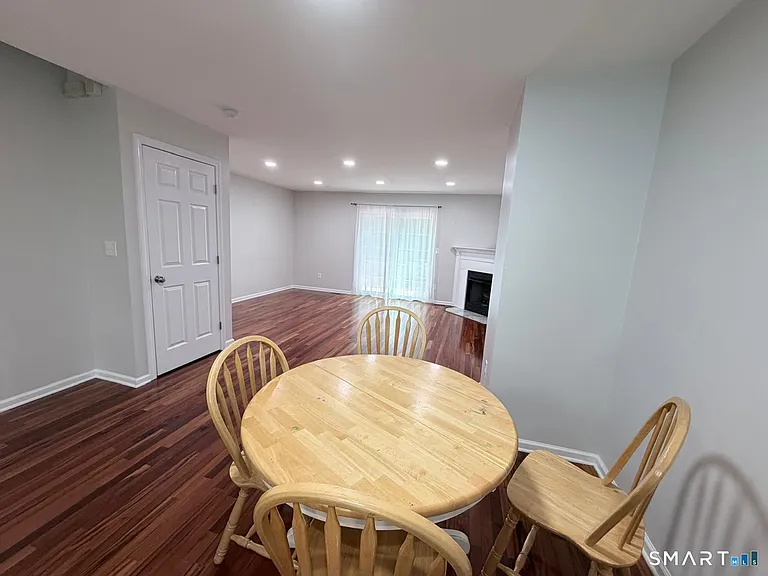 3409 Whitney Ave #6 — Photo 8