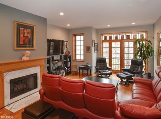 637 W Wrightwood Ave APT 3W, Chicago, IL 60614