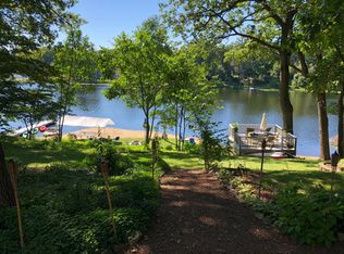87 E Long Lake Rd, Valparaiso, IN 46383