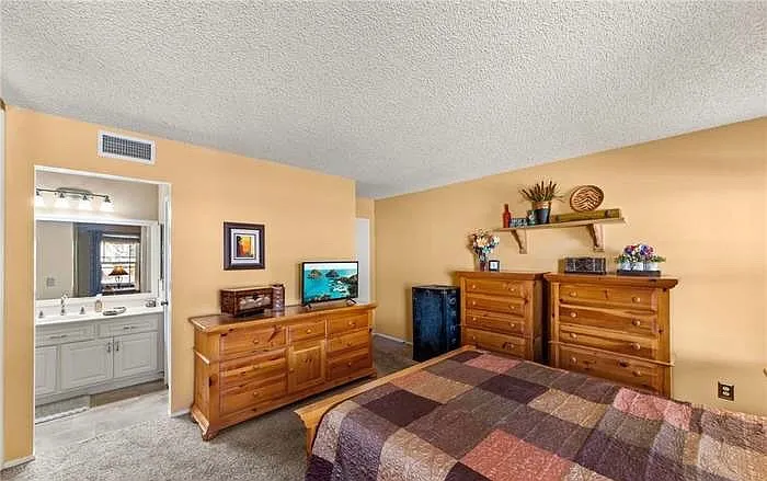 10337 Bristol Dr — Photo 8