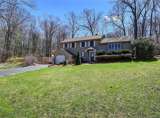 476 Wickham Rd, Glastonbury, CT 06033