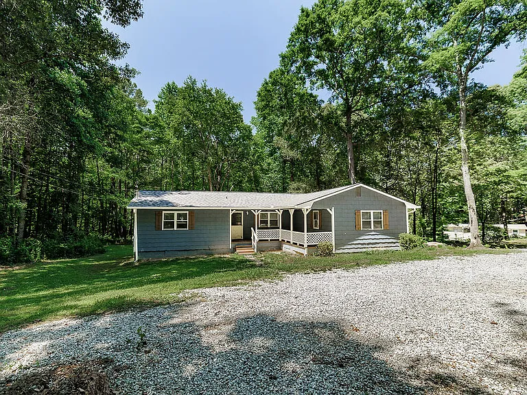 303 Brown Bridge Rd — Photo 25