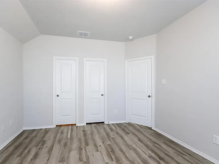 17327 Cuthbert St — Photo 10