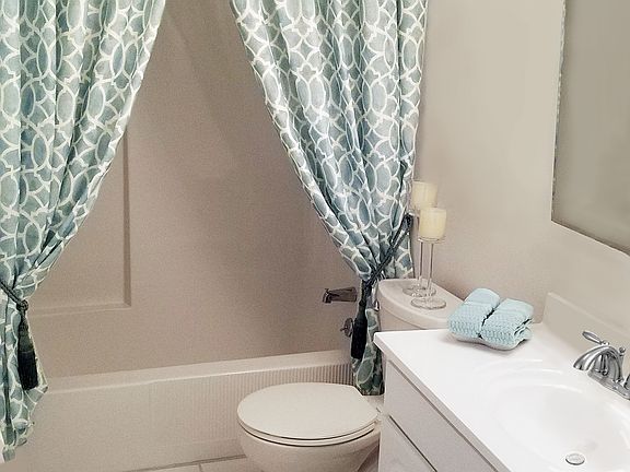 5th image of 465 Boston Tpke #2B-2Ba-1012Sqft