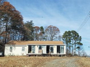5714 White Chapel Rd, Lancaster, VA 22503