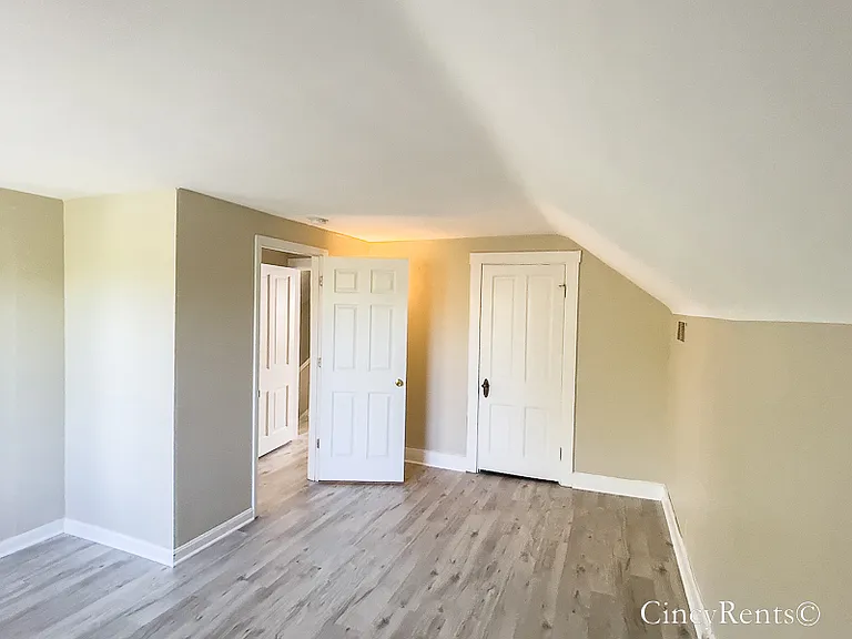 3718 Ault Park Ave — Photo 21