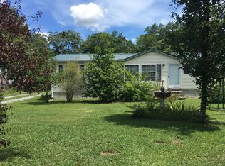 1544 Waterfront Dr, Dandridge, TN 37725