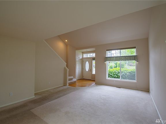 4th image of 18110 Greywalls Dr