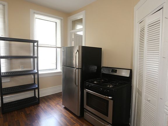 5th image of 2269 N Lincoln Ave #4