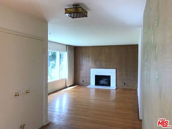 3rd image of 6226 Damask Ave