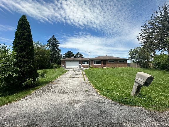2nd image of 8022 Meadow Ln