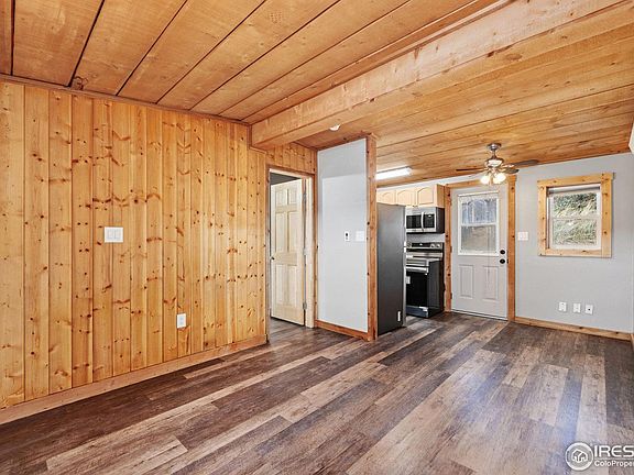 3rd image of 4529 Shoreline Dr #2