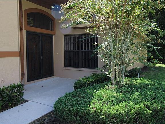 2nd image of 9304 Creekside Ct