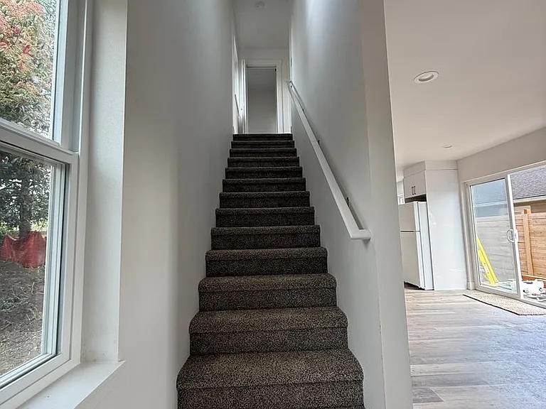 912 Alabama St — Photo 14