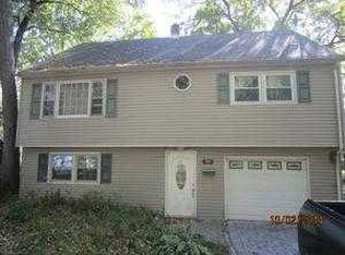 30 River Rd, Oakland, NJ 07436