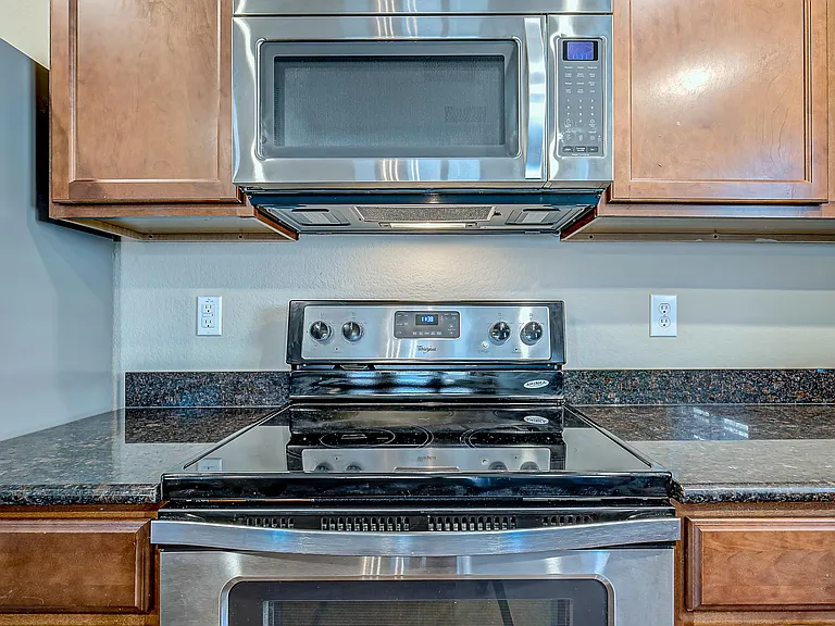 120 Abelia Dr — Photo 28