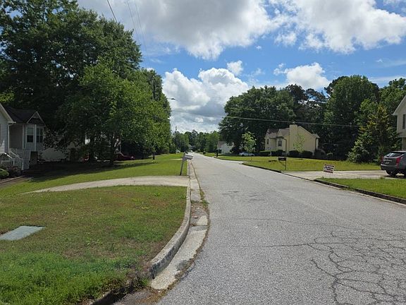 5th image of 594 Princeton Dr